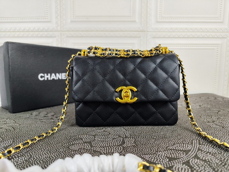 Chanel Handbags 889